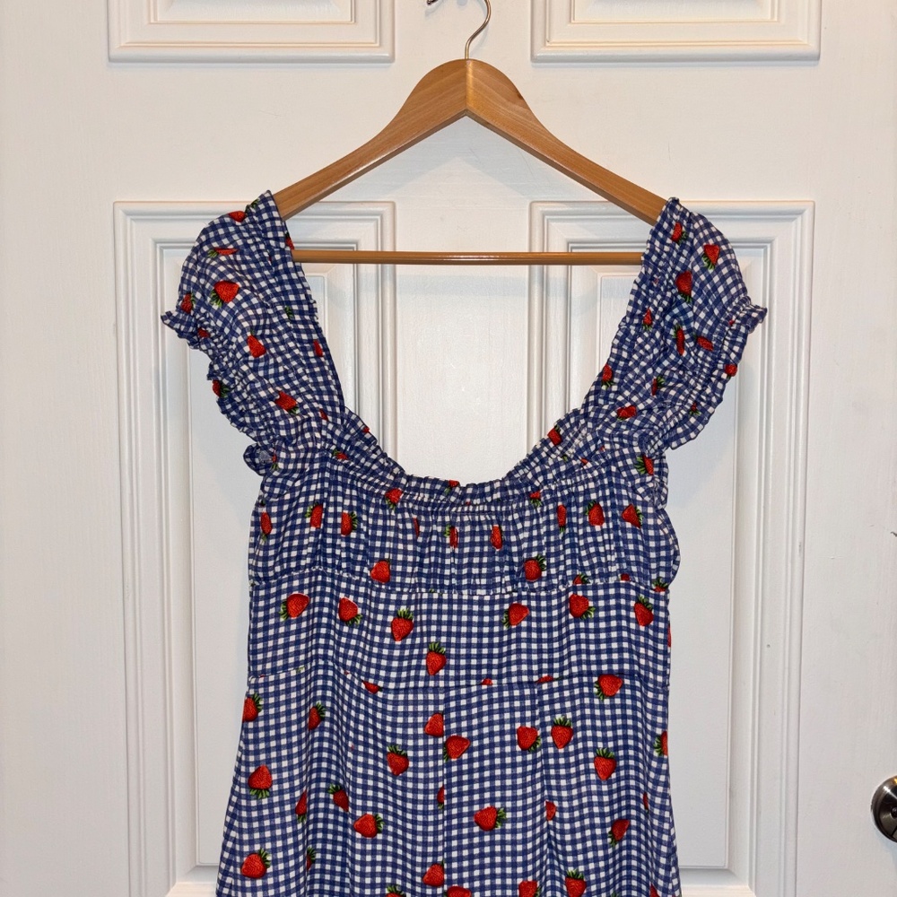 NEW Urban Outfitters Penelope Strawberry Gingham Button-Front Midi Dress Sz M/L - Picture 10 of 16